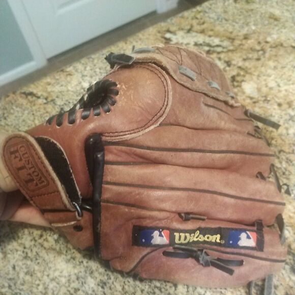 Rare Wilson A1812 Dual Hinge Crown Web 10.5" Leather Baseball Glove LHT - Picture 5 of 12